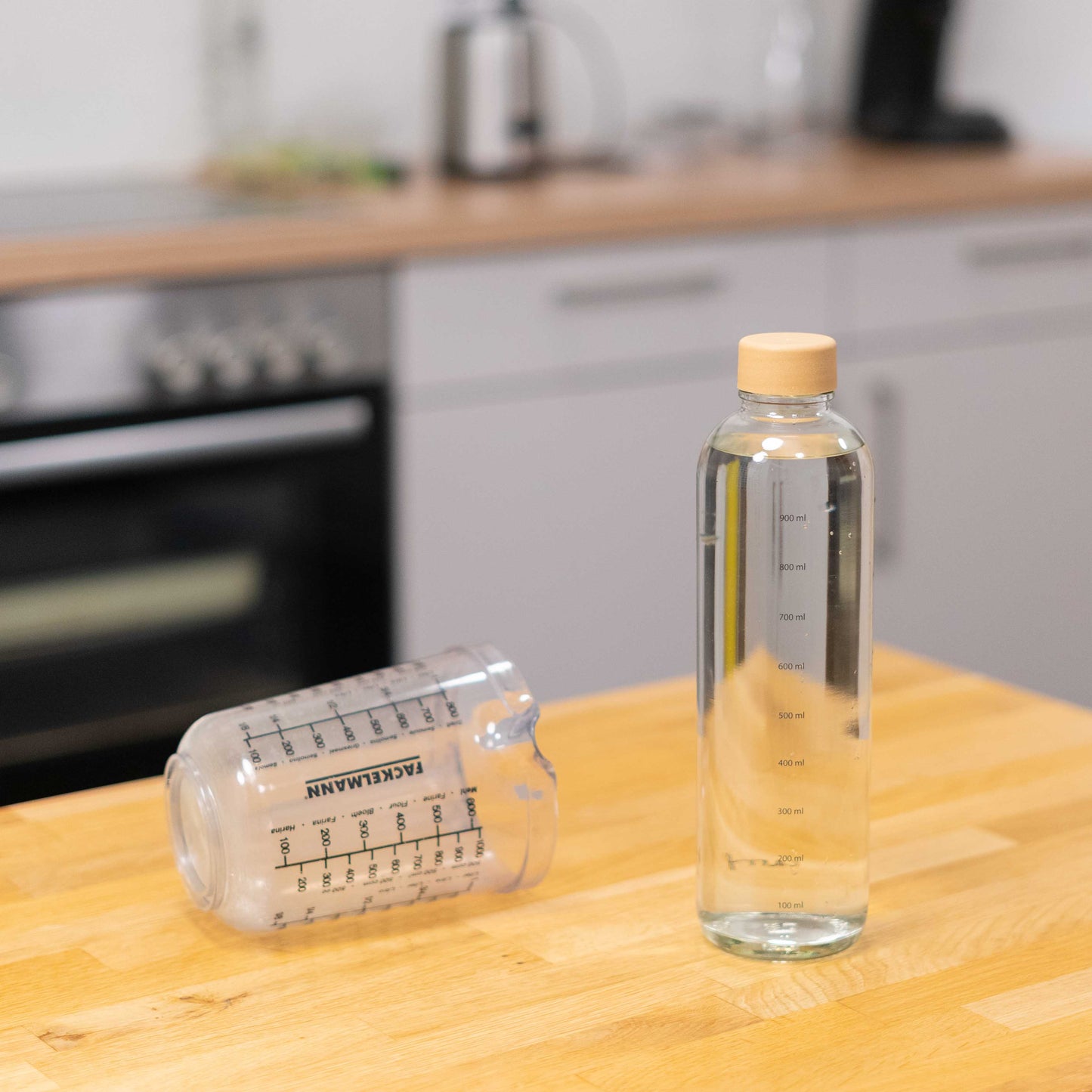CARRY Glasflasche (1L) / HYDRATION (mit Volumenmarkierung)