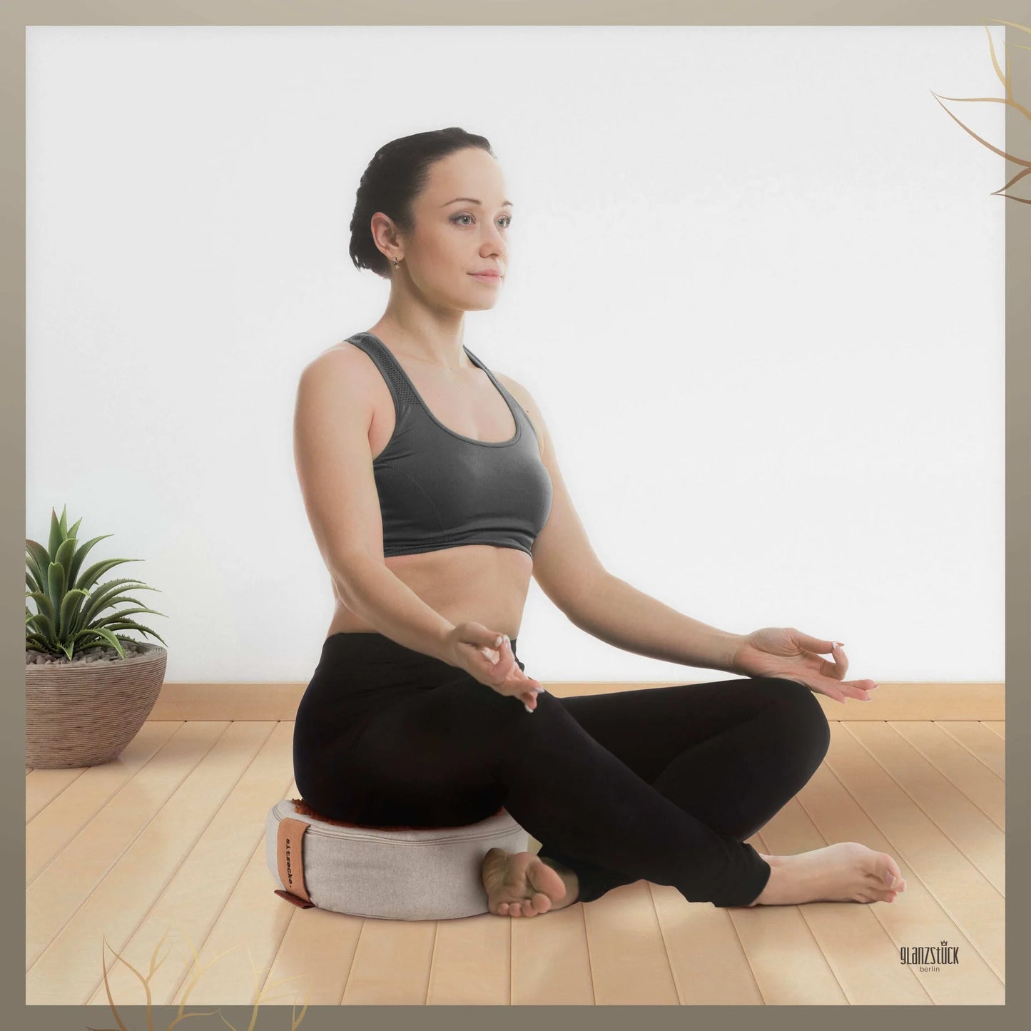 GLANZSTÜCK Berlin® Akupressur Sitzkissen MEDITATION