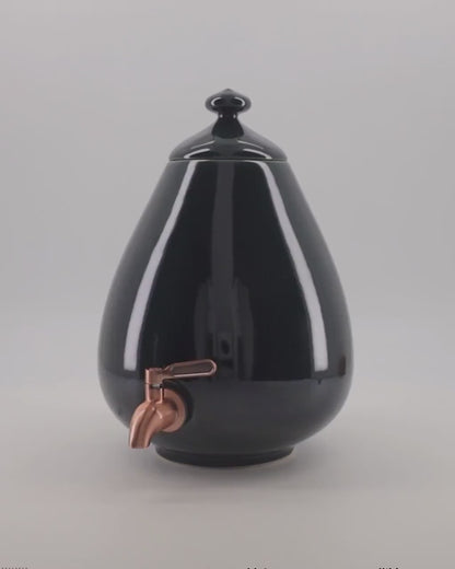 MINNICO® Keramik Getränkespender (5l) Porzellan-Ei + Gratis-Ständer / TANNENGRÜN